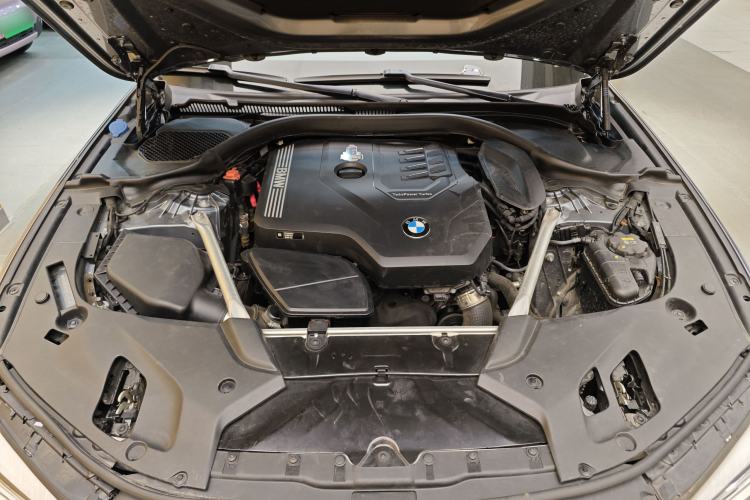 Used BMW 5 Series 2020 525i M Sport Package Engine Bay