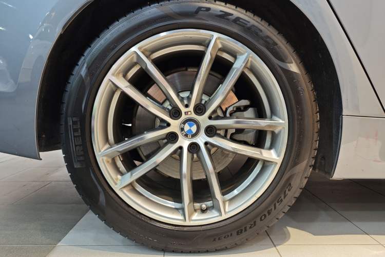 Used BMW 5 Series 2020 525i M Sport Package Exterior 12