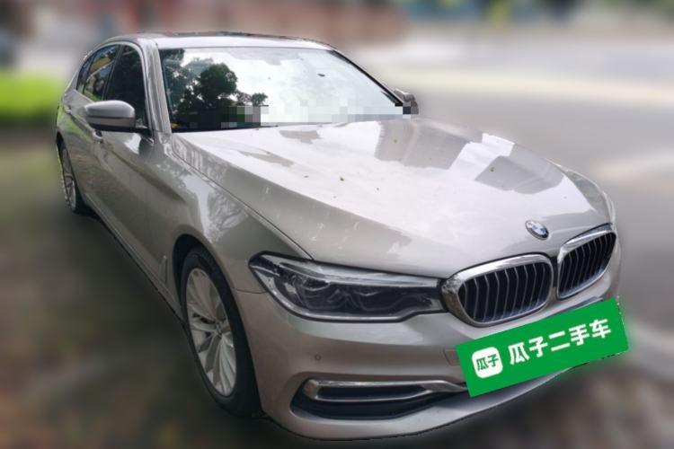 Used BMW 5 Series 2020 530Li xDrive Luxury Package Front Right 45 Deg