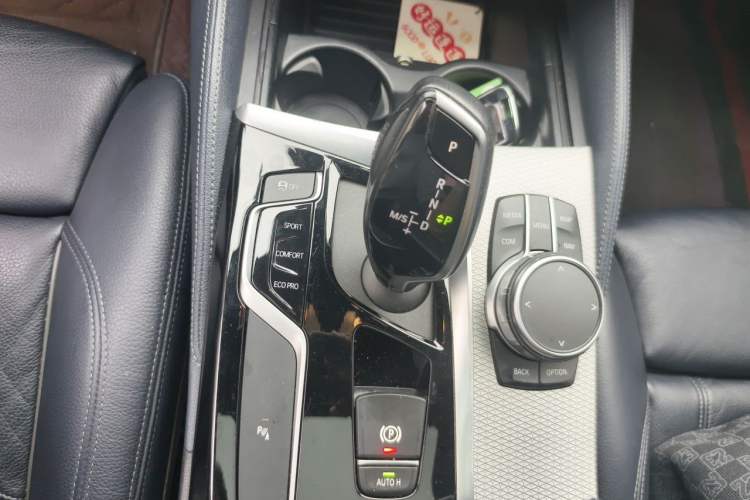 Used BMW 5 Series 2020 525i M Sport Package Gear Lever