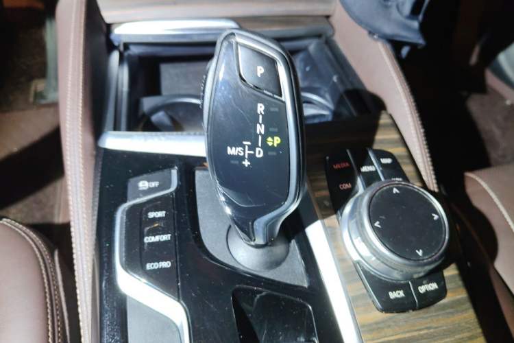 Used BMW 5 Series 2020 530Li Leading Edition Luxury Package Gear Lever