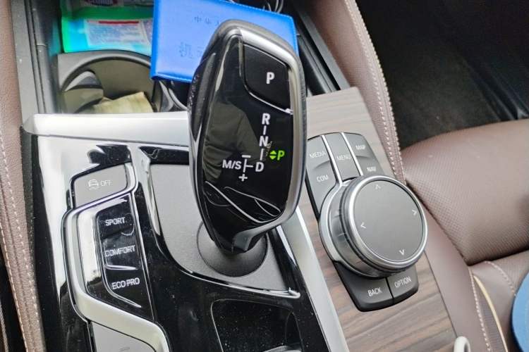 Used BMW 5 Series 2020 530Li Luxury Edition Premium Package Gear Lever