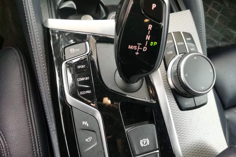 Used BMW 5 Series 2020 530i Sport Line M Sport Package Gear Lever