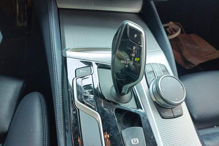 Used BMW 5 Series 2020 525i M Sport Package Gear Lever