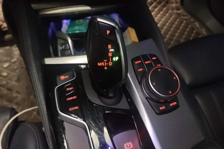 Used BMW 5 Series 2020 525i M Sport Package Gear Lever