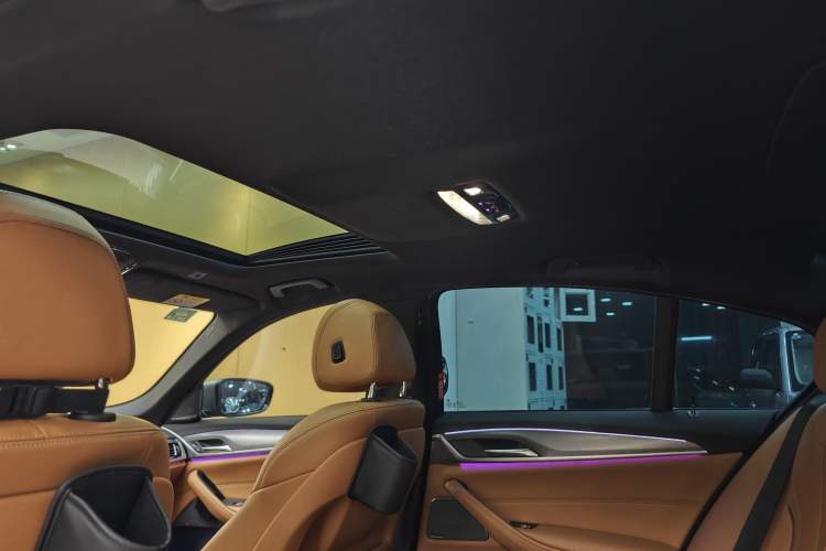 Used BMW 5 Series 2020 525i M Sport Package Interior 13