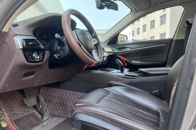 Used BMW 5 Series 2020 530Li Leading Edition Luxury Package Interior 2