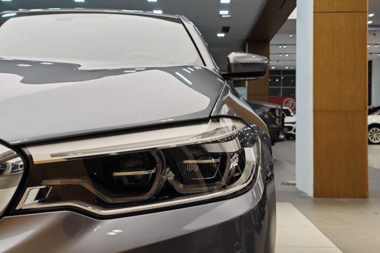 Used BMW 5 Series 2020 525i M Sport Package Left Front Headlight