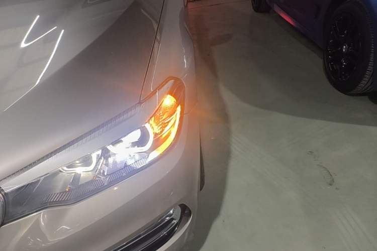 Used BMW 5 Series 2020 525Li Luxury Package Left Front Headlight