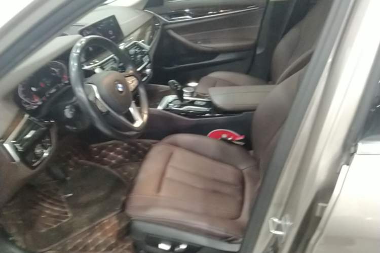 Used BMW 5 Series 2020 525Li Luxury Package Left Front Seat
