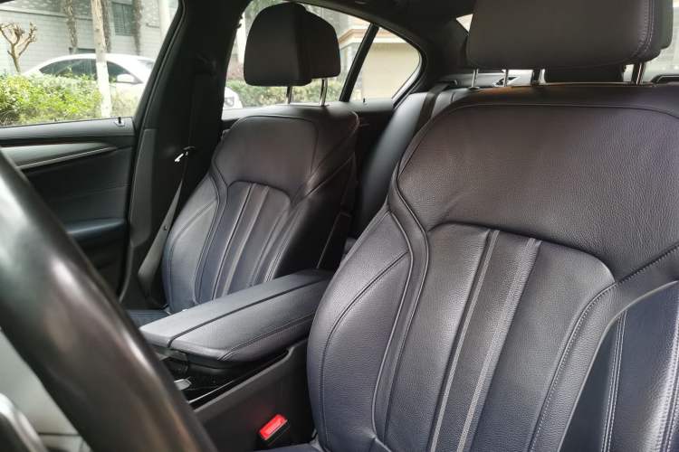 Used BMW 5 Series 2020 530i Sport Line M Sport Package Left Front Seat