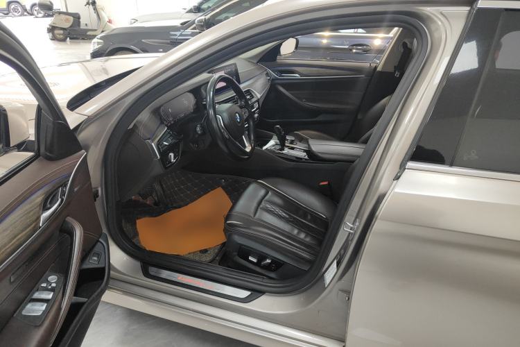 Used BMW 5 Series 2020 530Li Leading Edition Luxury Package Left Front Seat