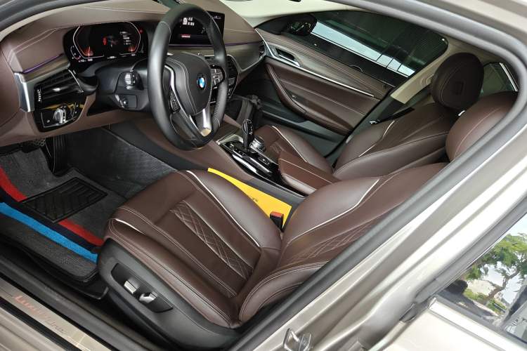 Used BMW 5 Series 2020 530Li Leading Edition Luxury Package Left Front Seat