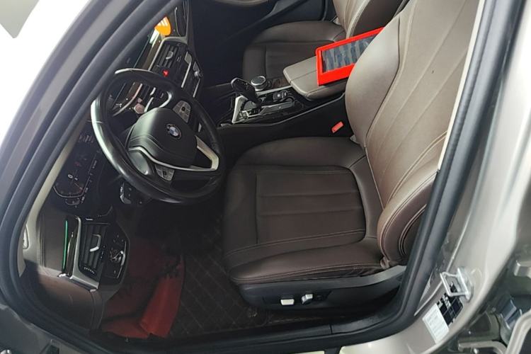 Used BMW 5 Series 2020 525Li Luxury Package Left Front Seat