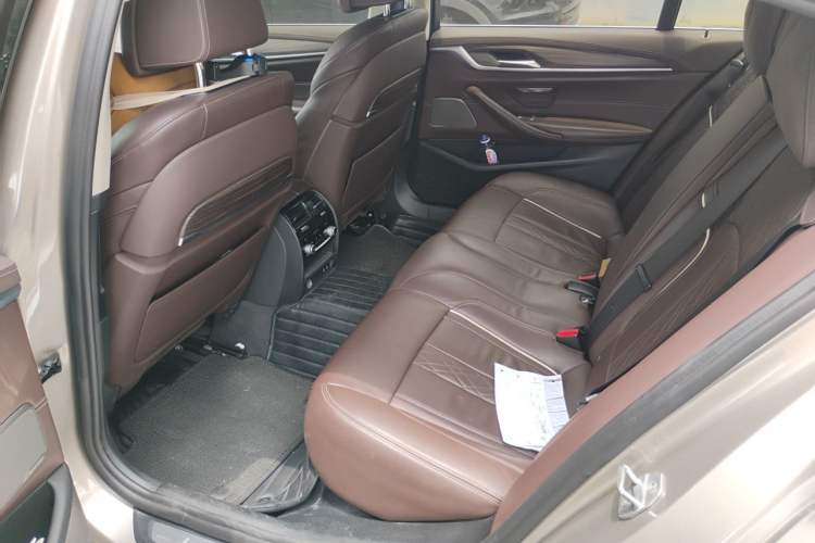 Used BMW 5 Series 2020 530Li Luxury Edition Premium Package Left Rear Seat
