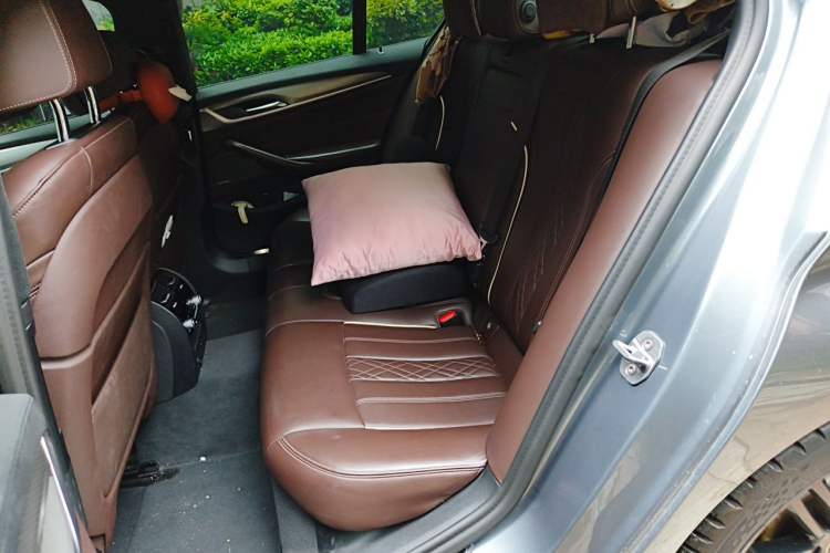 Used BMW 5 Series 2020 540i Sport Line M Sport Package Left Rear Seat