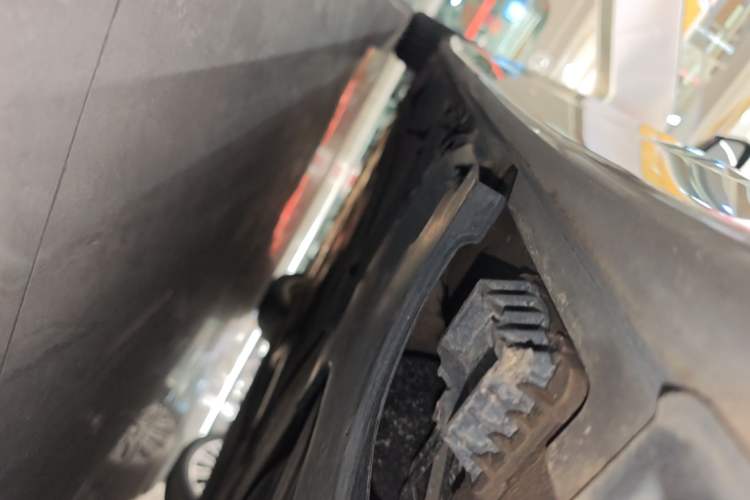 Used BMW 5 Series 2020 530Li Leading Edition Luxury Package Left Side Sill