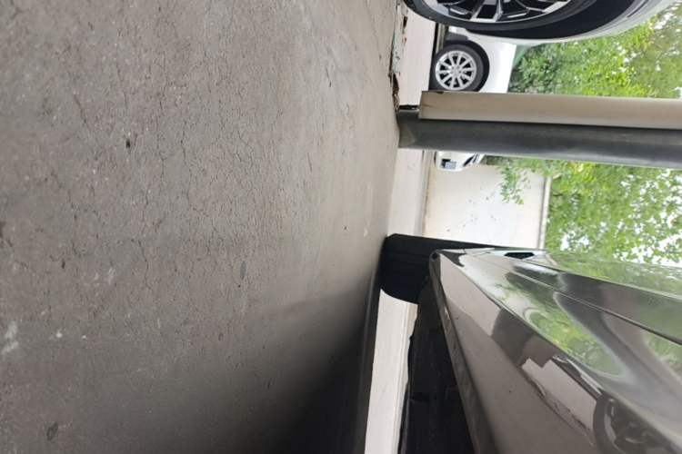 Used BMW 5 Series 2020 525Li Luxury Package Left Side Sill
