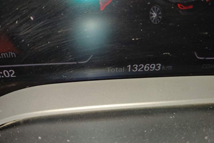 Used BMW 5 Series 2020 530Li Leading Edition Luxury Package Odometer Close Up