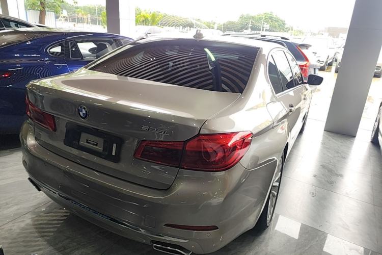 Used BMW 5 Series 2020 525Li Luxury Package Rear Right 45 Deg