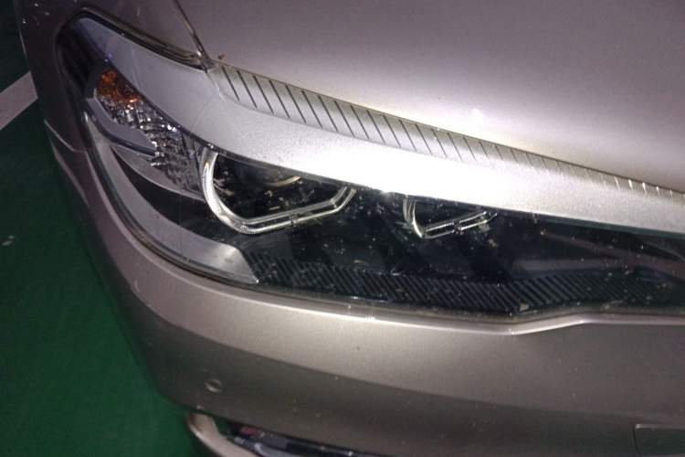 Used BMW 5 Series 2020 525Li Luxury Package Right Front Headlight