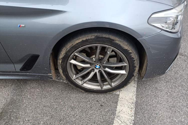 Used BMW 5 Series 2020 525i M Sport Package Right Front Wheel Hub
