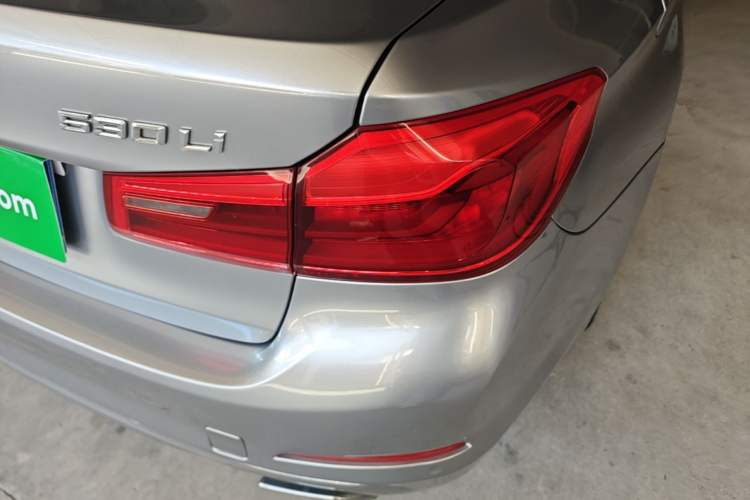 Used BMW 5 Series 2020 530Li Leading Edition Luxury Package Right Rear Taillight