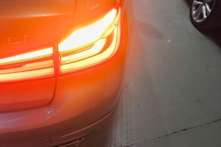 Used BMW 5 Series 2020 525Li Luxury Package Right Rear Taillight