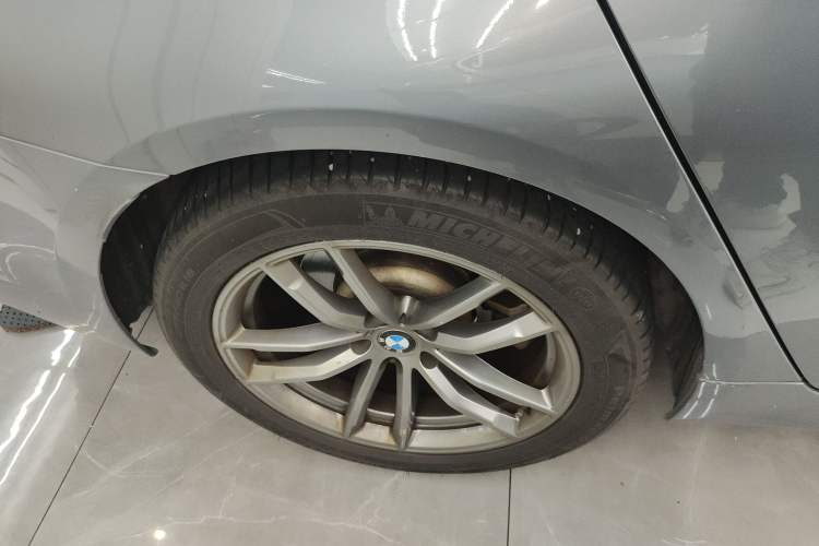 Used BMW 5 Series 2020 525i M Sport Package Right Rear Wheel Hub