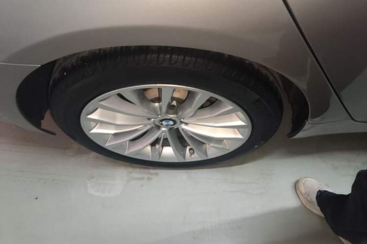 Used BMW 5 Series 2020 525Li Luxury Package Right Rear Wheel Hub