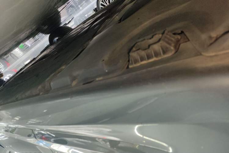 Used BMW 5 Series 2020 525i M Sport Package Right Side Sill