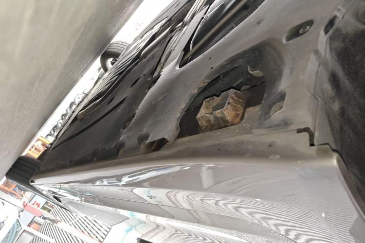 Used BMW 5 Series 2020 530Li Leading Edition Luxury Package Right Side Sill