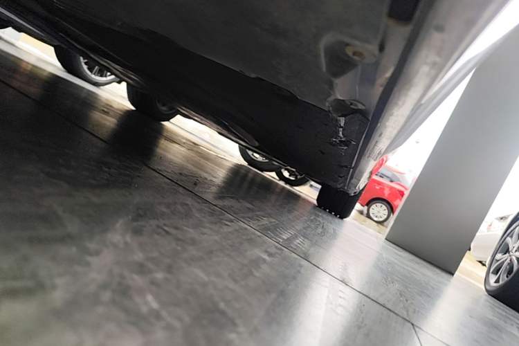 Used BMW 5 Series 2020 525Li Luxury Package Right Side Sill