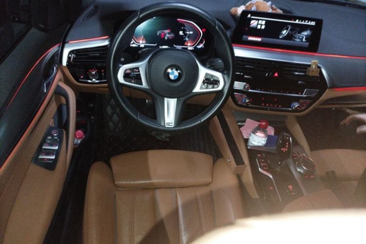 Used BMW 5 Series 2020 525i M Sport Package Steering Wheel