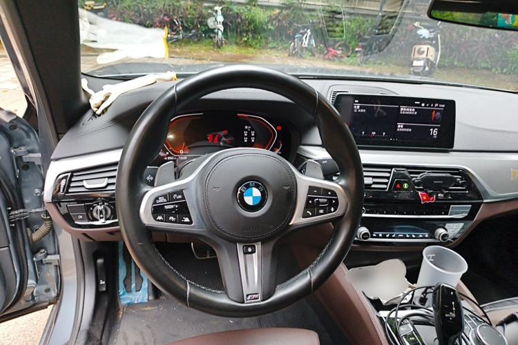 Used BMW 5 Series 2020 540i Sport Line M Sport Package Steering Wheel