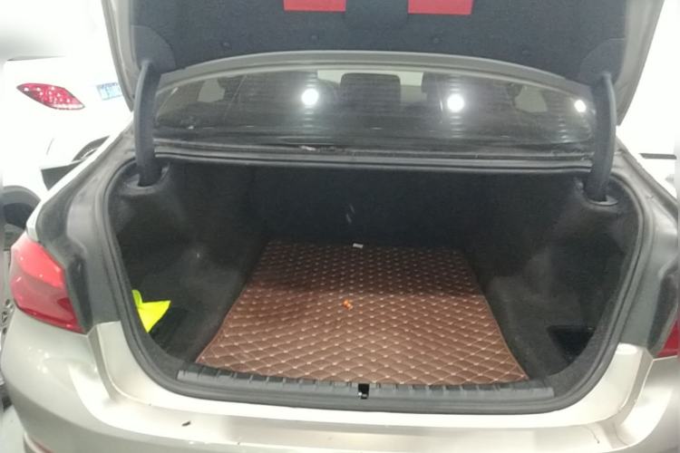 Used BMW 5 Series 2020 525Li Luxury Package Trunk
