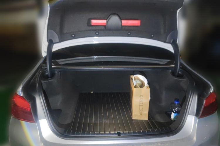 Used BMW 5 Series 2020 530Li Leading Model M Sport Package Trunk