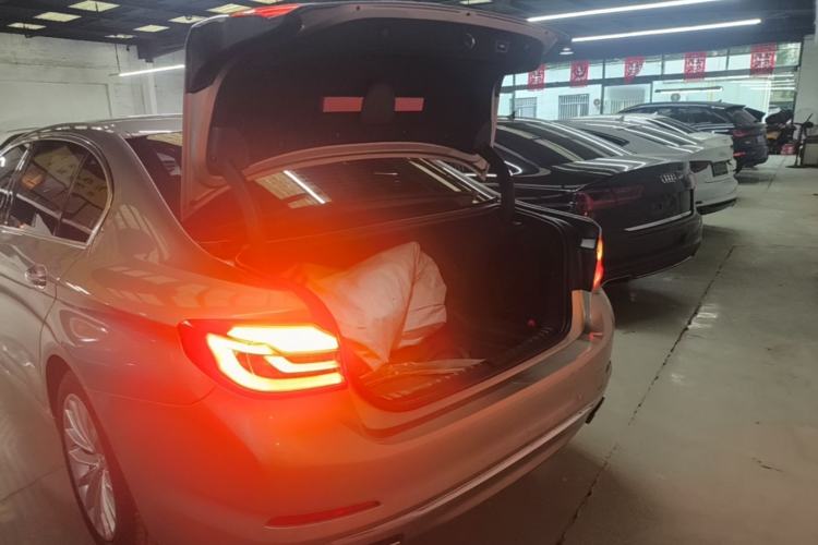 Used BMW 5 Series 2020 525Li Luxury Package Trunk