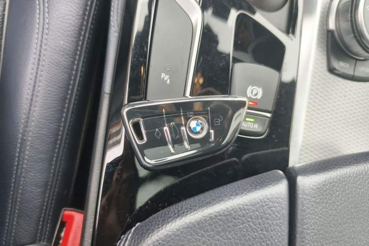 Used BMW 5 Series 2020 525i M Sport Package Vehicle Key