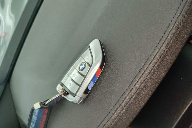Used BMW 5 Series 2020 525i M Sport Package Vehicle Key