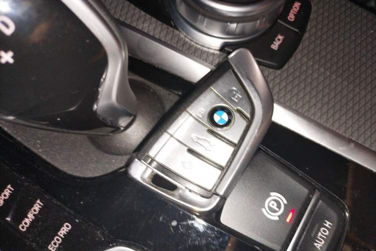 Used BMW 5 Series 2020 525i M Sport Package Vehicle Key