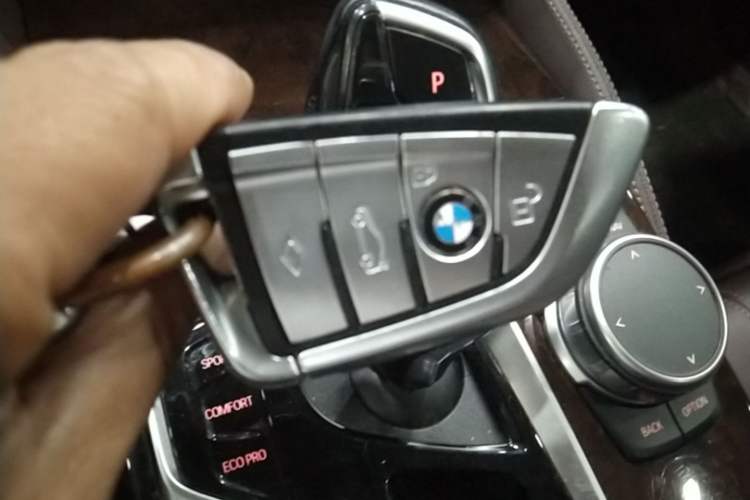 Used BMW 5 Series 2020 525Li Luxury Package Vehicle Key
