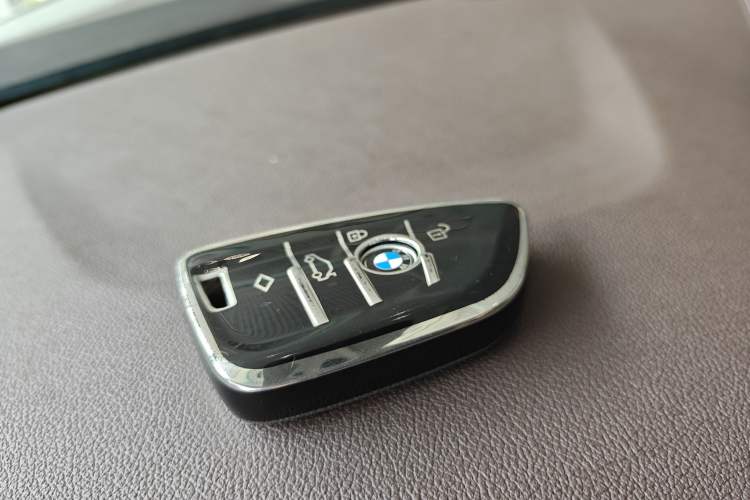 Used BMW 5 Series 2020 530Li Leading Edition Luxury Package Vehicle Key