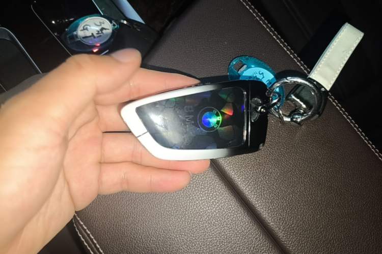 Used BMW 5 Series 2020 525Li Luxury Package Vehicle Key