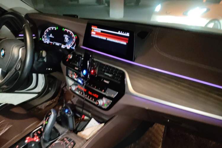 Used BMW 5 Series 2020 530Li Leading Edition Luxury Package Audio And AC Panel