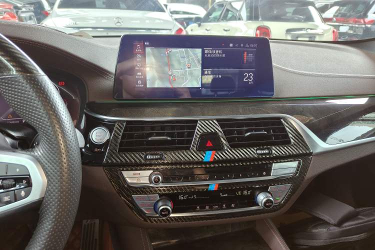 Used BMW 5 Series 2020 525Li M Sport Package Audio And AC Panel