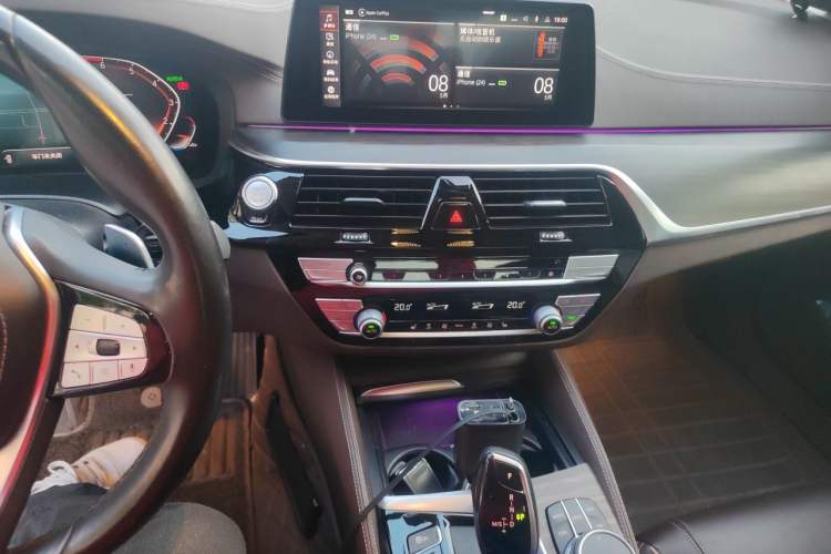 Used BMW 5 Series 2020 530Li xDrive Luxury Package Audio And AC Panel