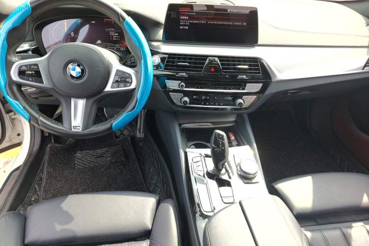 Used BMW 5 Series 2020 525i M Sport Package Audio And AC Panel