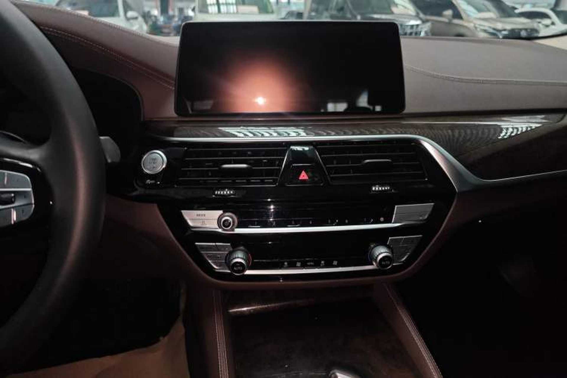 Used BMW 5 Series 2020 525Li Luxury Package Audio And AC Panel