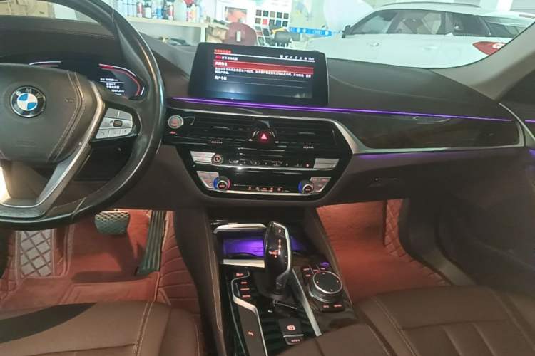 Used BMW 5 Series 2020 525Li Luxury Package Audio And AC Panel
